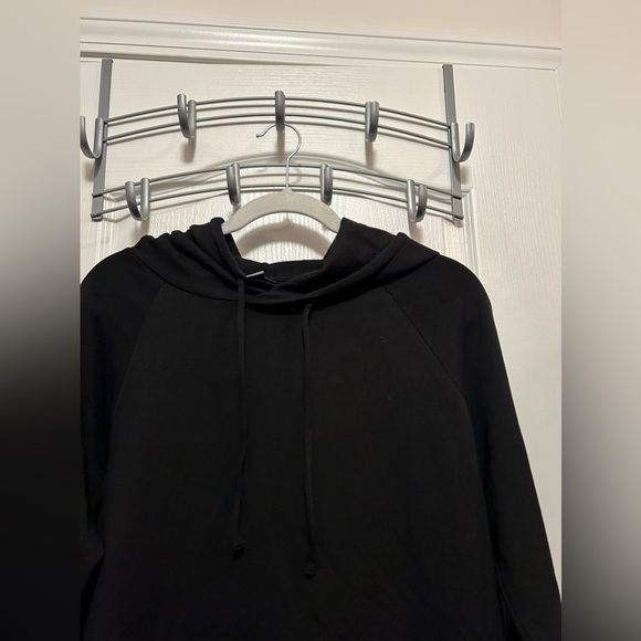 Eddie Bauer Women’s Black Hoodie with Drawstring
Soft Fabric Relaxed Fit medium - Picture 6 of 13